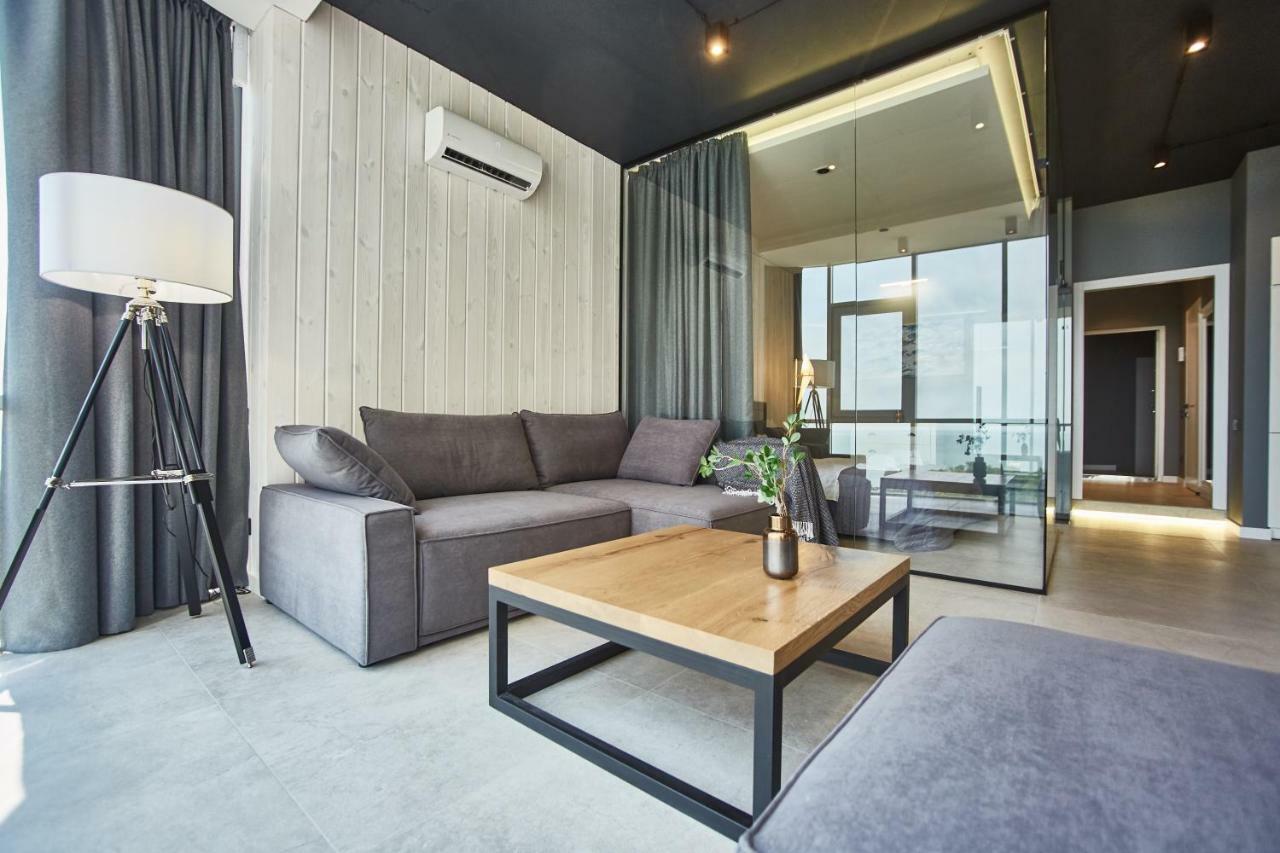 Gagarin Plaza Luxury Sea View Apartments Odesa Exterior photo